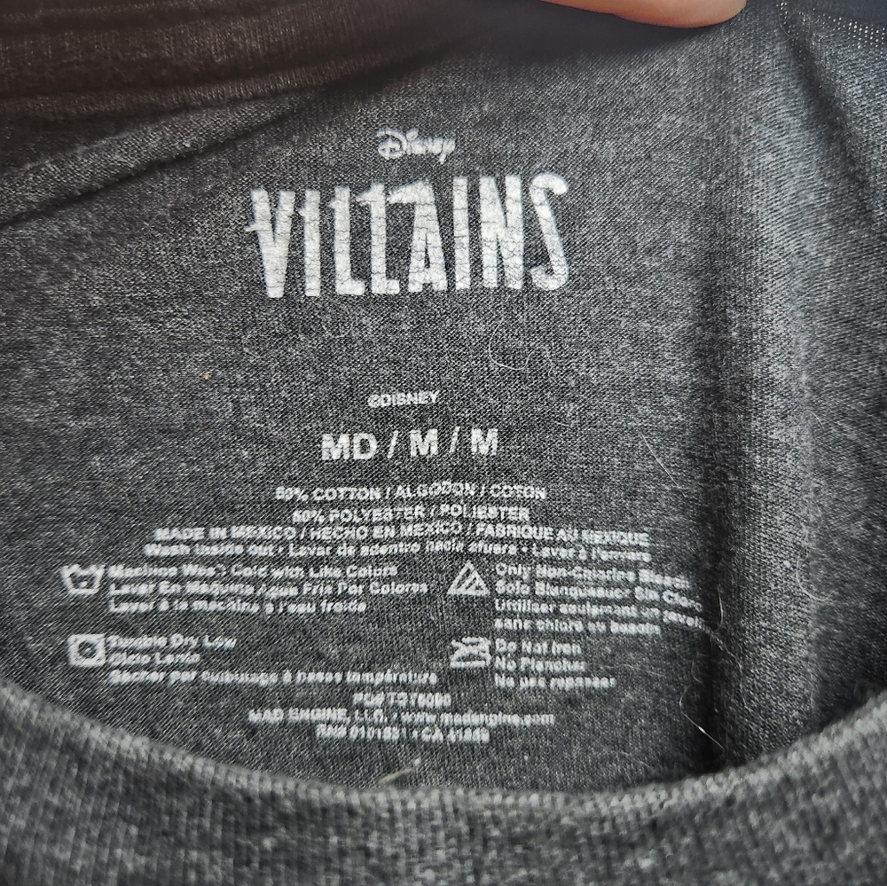 Disney Villians T-shirt Sz Medium - Picture 6 of 6